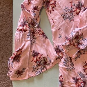 Rue 21 Pink Floral Button Down Top size M